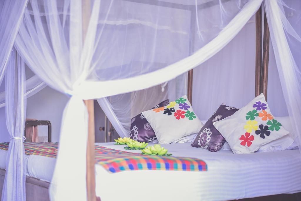 Wijenayake'S - Beach Haven Guest House - Galle Fort Esterno foto